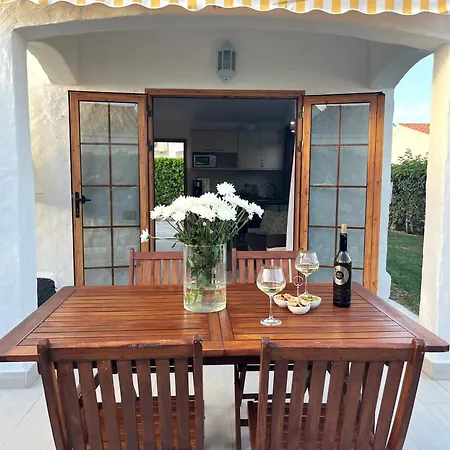 Buzzstays: 1-bed Bungalow, Garden, Near Yumbo &