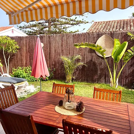 شقة Buzzstays: 1-bed Bungalow, Garden, Near Yumbo & ماسبالوماس
