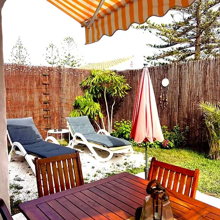 Buzzstays: 1-bed Bungalow, Garden, Near Yumbo & *